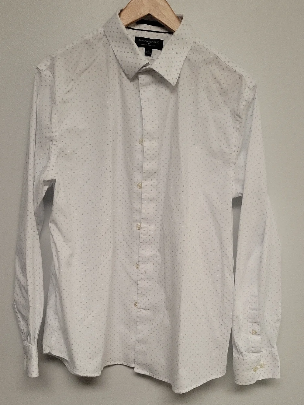 Banana Republic Wrinkle Resistant White Floral Dot-Print Long Sleeve Dress Shirt